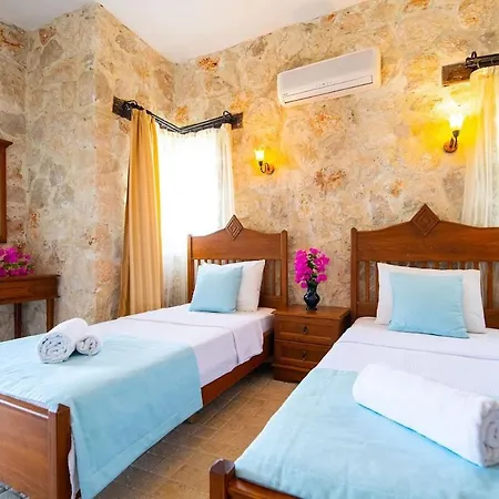 Kalkan Marseille * Kaş